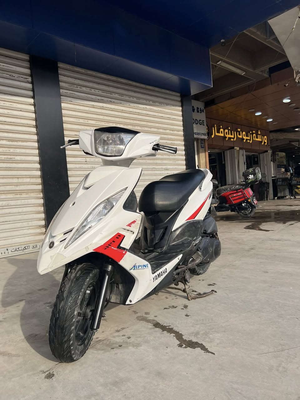 السلام عليكم GTR دراجه حلوه و نضيفه و ؏ اديه جاهزه من كلشي عيب واحد ماكو بيها برغي نقص تاخذها و تروح بلاش ممفتوحه الدراجه و شديت الها دبلات جدد خافيه و تاير خلفي لان بصوره حاط دبلات البلاديه و الي بيها هسه بيض مسوي ادامه و كلشي جديد من التاير للتاير عنواني بغداد رقم *********** سعرها 875 و بيها مجال بسيط الي تفيده يخابرني و سهلا اسف ؏ اطاله بس علمود اوضح الصوره
