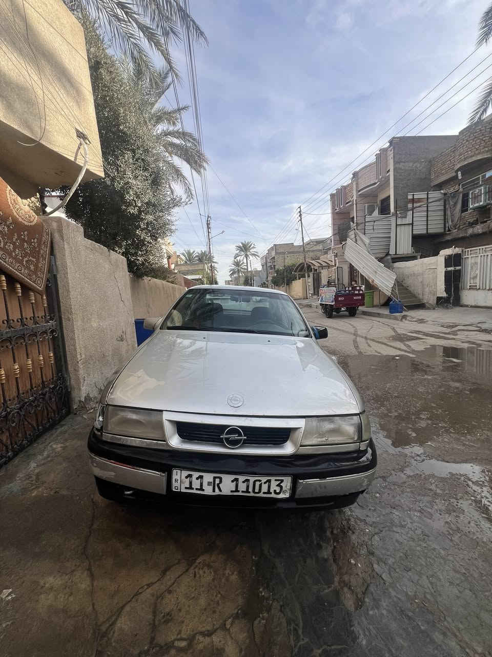 اوبل فكتره موديل 1991 
كايمه المكينه السياره متشتغل السعر 24 
***********
