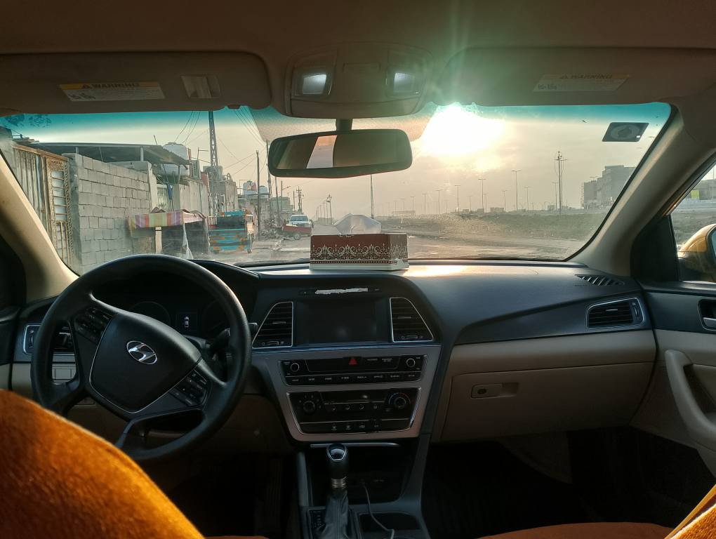 السلام عليكم سوناتا تكسي وارد أمريكي رقم بصرة مكان البصرة رقم انكليزي سنويه ل29سيارة بسمي مصفرة هيئه وغرامات السعر 122سيارة جاهزة من كل النواحي مكينه كير تخم تاير شاشه كامرة دوراة تحكم ستيرن جهتين كشن السائق گهربائي ***********هذا واتساب /***********هذا اتصال البصرة, العراق
