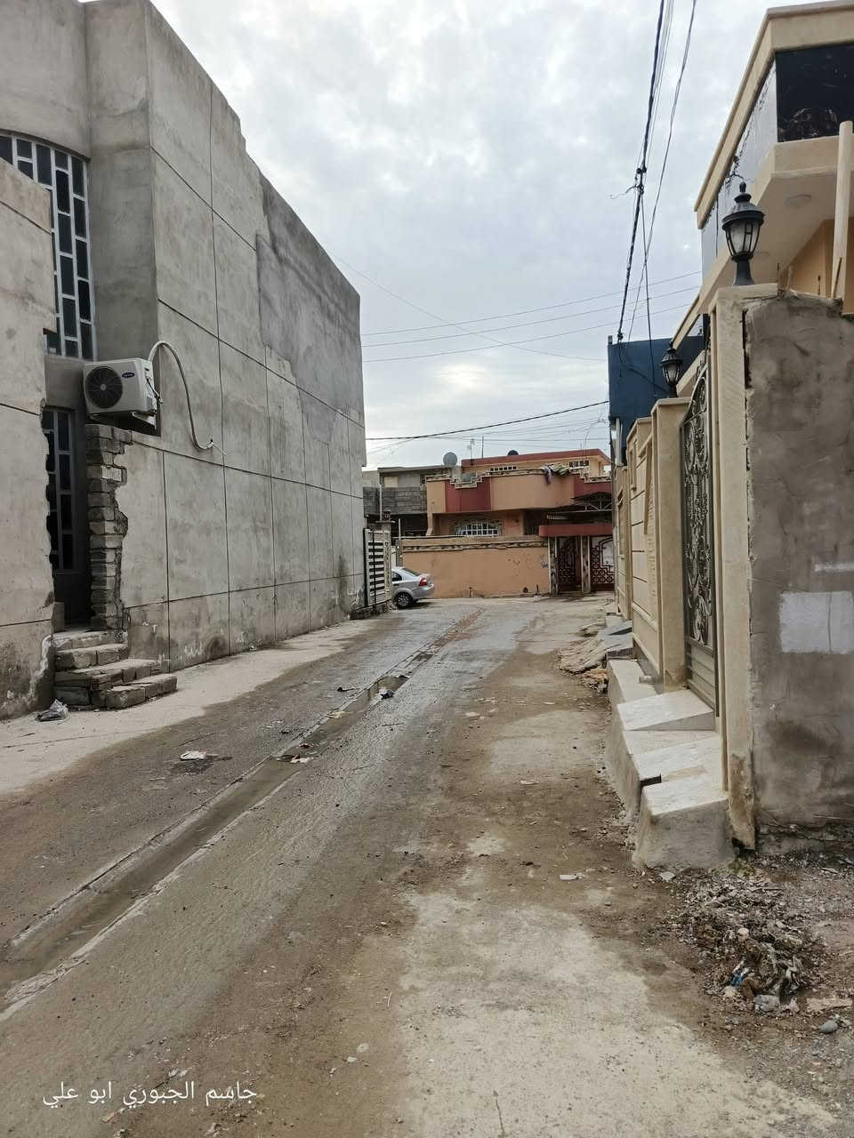 🔷 للبيع قطعة أرض سكنية مميزة – القوسيات / قرب جامع العادل
فرصة ذهبية ضمن تقطيع عارف – القوصيات بموقع حيوي واستراتيجي، مناسبة للسكن الفوري أو للاستثمار المضمون.
المواصفات:
المساحة الكلية: 172 متر 
الواجهة: 8 متر
الموقع: قريب جداً من جامع العادل والخدمات الرئيسية
✔️وصل بلدية كاملة
✔️نوع السند: 2025
✔️سعر المتر: 200
مميزات الموقع: ✔ منطقة سكنية مرغوبة وقريبة من الأسواق والمدارس
✔ سهولة الوصول إلى الطرق الحيوية
✔ محيط هادئ ومناسب للعوائل
✔ خيار ممتاز للبناء أو الاستثمار طويل الأمد
📞 للاستفسار والتواصل:
***********
***********
***********
بإشراف مكتب الطموح لتجارة العقار
العقار أمان… والطموح ضمان
