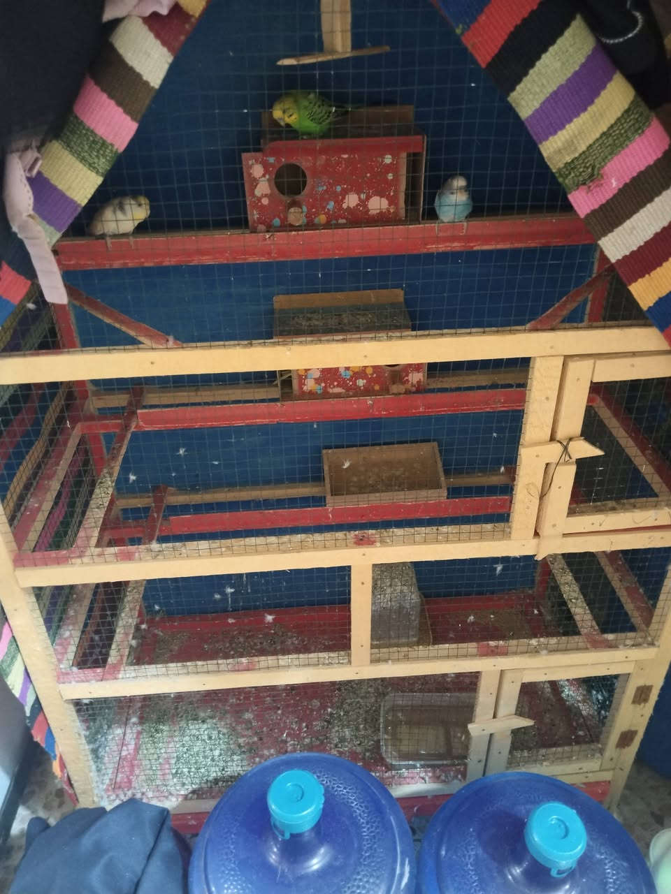 السلام عليكم
ملحق كاونتر مع الساحبه.. 
قفص طيور حب طول متر وربع 
والعرض متر... مع طيور حب سبعه 
اتصال على الرقم ***********.

