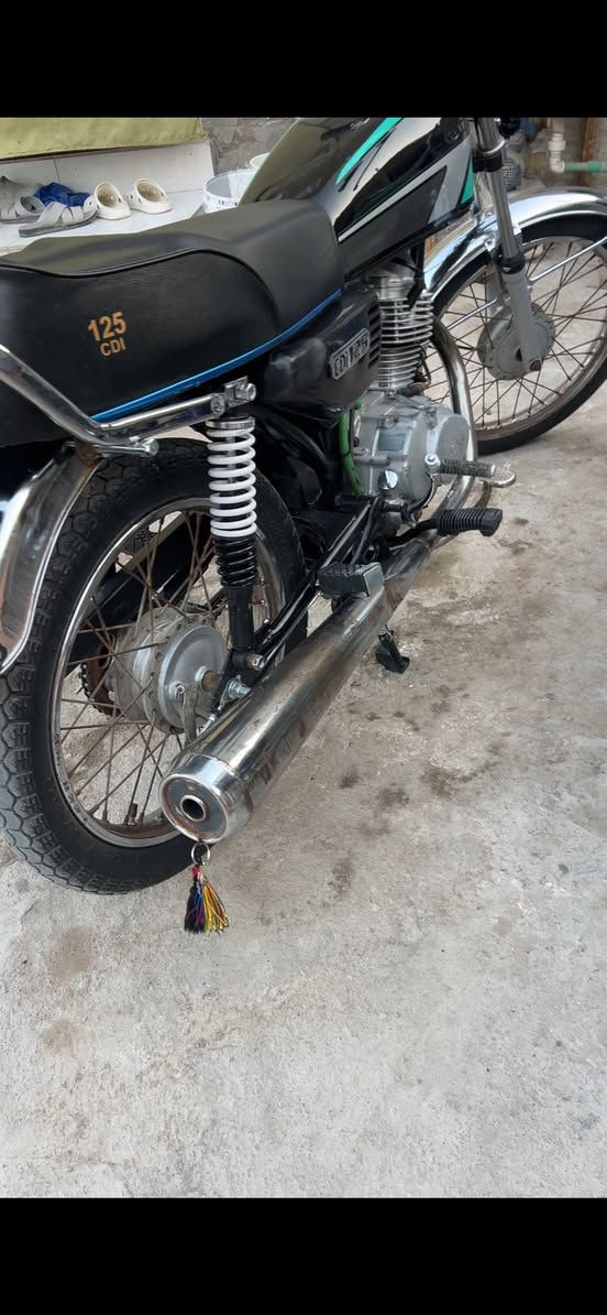 دراجه ايراني محرك نامه جاهزه من كلشي كهرباءيات نهضه معدل دبلات تايرات كلشي جاهز بيهه مكينه خرسه لا تبخير ولا تنقيص ونضافه كدام عينك مكان قضاء المدينه سعر 350 وبيه مجال بسيط رقم *********** متوفر واتساب
