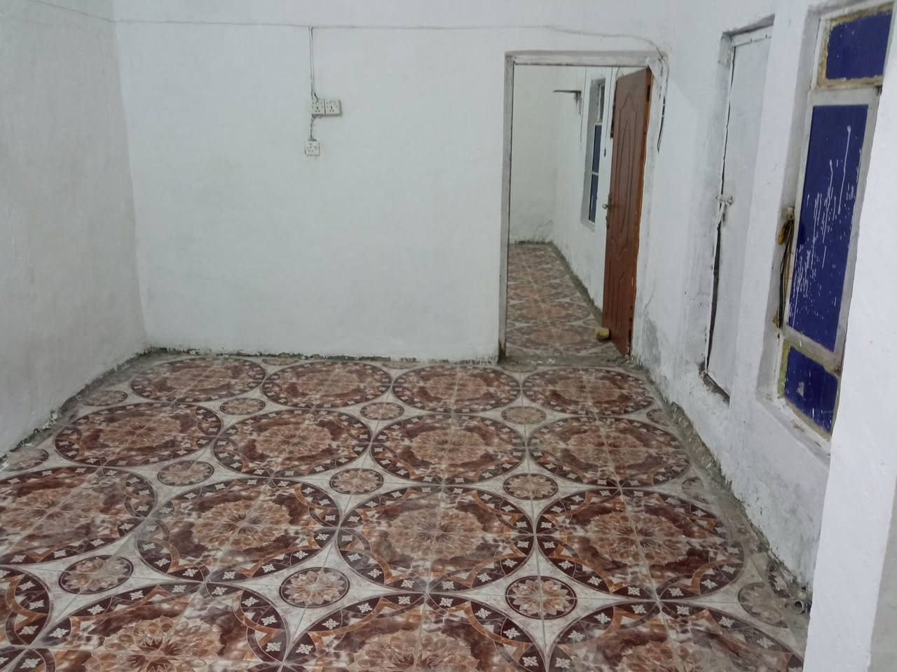 بيت للأيجار خلف الملعب ال صلهام ***********
