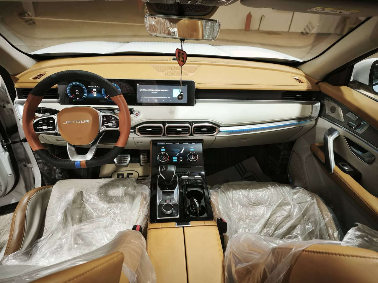 2024 x70 plus full be sbx 7 nafar 53 hzar km
18.000$


**إذا كنت صاحب هذا الإعلان وتريد حذفه لأي سبب، رجاءا أرسل رسالة إلى الدعم الفني**