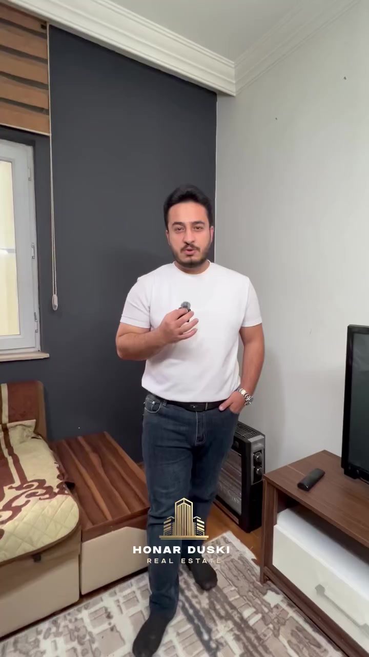 نڤیسینگه‌ها هونه‌ر دوسكی نویترین ده‌لیڤه‌یا نیشته‌جێبوونێ پێشكێشی وه‌ دكه‌ت:
📍 ناونیشان: پڕۆژێ ئەڤرۆ ستی
🏢 نهۆم: 6(دیمەنەکێ جوان و ئارام)
☀️ رووکار: باكورئ روژ ئاڤا (تێر رۆژ و گەرم و گوڕ)
پێكهاته‌یا شوقێ:
✅ ٢ ژوورێن نڤستنێ
✅ هۆڵەکا فراوان
✅ مەتەبخ + دەستشۆ
✅ ب هه مى ناڤ مالى ڤه بو فروتنئ
💰 بها: 8دەفتەر و 50وەرەقە (85,000$) دگەل مەجالەکێ گونجای.
بۆ زانیاریێن پتر و دیتنا شوقێ، پەیوەندیێ ب مە بکەن:
📞 ***********
📞 ***********
📍 نڤیسینگه‌ها هونه‌ر دوسكی - ناڤونیشانێ باوه‌ریێ.
