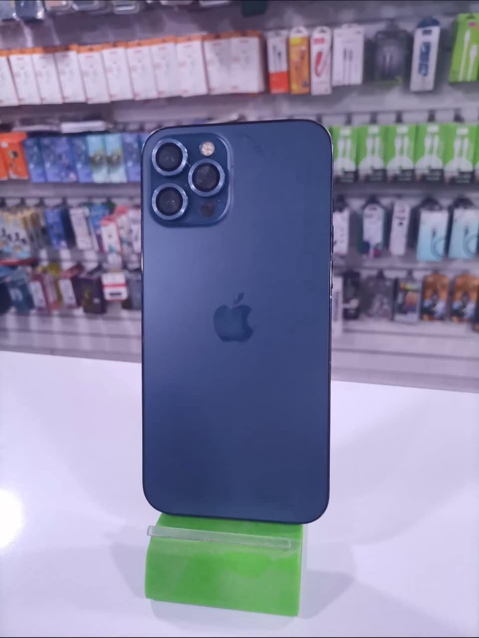 ايفون 12 برو ماكس جهاز ما مفتوح ولا بي اي مشكله ولا ضربه نضافه 95 بلميه ملحقات ( شاحنه + كفرين + حمايه كامرات + اصليه لزكه  شاشه اصليه + سماعه ايفون اصليه) نوع شرق اوسط شرط مكفول تاخذه تفحصه باي مكان تريده جهاز سعره.  ((  450 الف  ))
 رقمي    ***********. مكاني نجف       ادمن يرحم امواتك وافق
