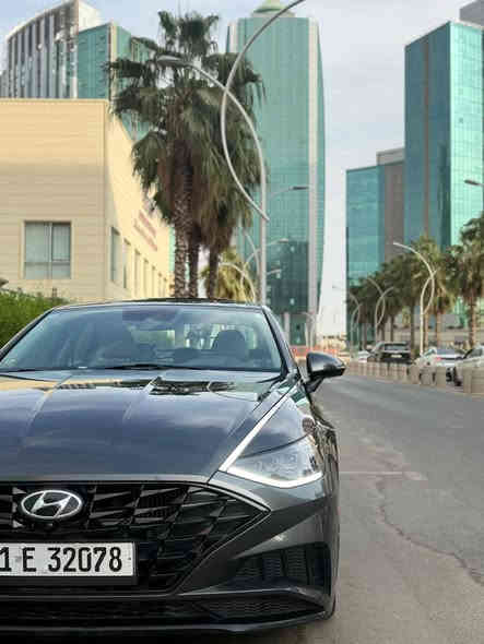 السلام عليكم سوناتا 2022 لمتد اعلى فئة بالمواصفات رقم بغداد باسمي هزة جديدة تحويل ثاني يوم للبيع او المراوس حسب القناعة 
1.بنوراما
2.بصمة وبصمة ابواب 
3.تشغيل عن بعد 
4.تقديم وترجيع بالبصمة
5.رادارات امامي خلفي جانبي 
6.كاميرات 360 درجة
7.داتا شو 
8.تبريد كشنات
9.تدفئة كشنات
10.تدفئة ستيرن
11.شاشة عدادات ديجيتال
12.شاشه كبيرة تعمل بنظام ( ابل كار بلي واندرويد اوتو )
13.دبل جام (لتعزيز العزل) 
14.مكينة 1600 تيربو 🚀
15.لدات امامي خلفي 
16.كشنات جلد ابيض ملكي 
17.حساسات خلفيه
18.مازدات لدات عدد 4 ليزريه
19.فتح صندوق ذكي 
20.بصمة ابواب لمس 
21.تحديد مسار 
22.قيادة ذاتيه
23.اوتو بارك
24.سستم صوت سماعات عدد 12 سماعه 
25.دمامات صوت من شركة BOSS الالمانية
26.انضمة قيادة عدد 4 ( سمارت/ سبورت / كوستم / سمارت )
27.لد داخي متغير ب 360 لون 
28.خزن كشنات
29.نظام ترحيب
30.اريل نفكيتر
31.تبريد منفصل المناخ 
32.نظام تبريد اوتو ( عند الاتصال ينخفض مستوى التبريد لعزل الضوضاء )
33.لايتات امامية اوتو عند تشغيل العالي والناصي وعند التشغيل والاطفاء
34.ماسحات اوتو عند المطر 
35.كروس سرعة 
36.توقف ذاتي عند الاقتراب من الخطر ( مانع تصادم )
37. كير 8 نمر DCT 
38.شفتات ستيرن 
39.ويل 18 انج
40.قياس ضغط الاطار 
41.شحن لاسلكي
42.جام الاماميات اوتو 

السيارة بجم كبس حادثهه باب وجاملغ ونص الباب الخلفي صبغ وحافة البنيد السيارة ماشية 52 ميل بدون دواخلي بدون شواصي بدون لغود صورة الحادث بالمنشور ورقم الشاصي موجود بالمنشور سيارة جاهزة بدون اي نقص وبدون اي مصرف للبيع بسعر مناسب او المراوس حسب  القناعة السعر 173 ومعروفة اسعار خواتهه مكانهه بغداد شارع فلسطين 

للاستفسار
*********** 
*********** بغداد
