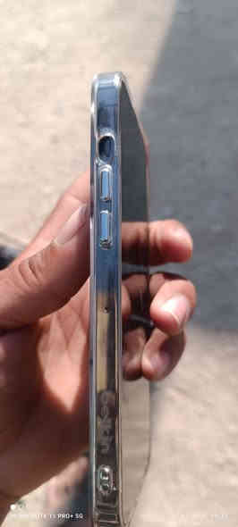 سلام عليكم  شباب البيع جهاز 13
نضيف 90
سعر 750بي مجال 
رقم  ***********
