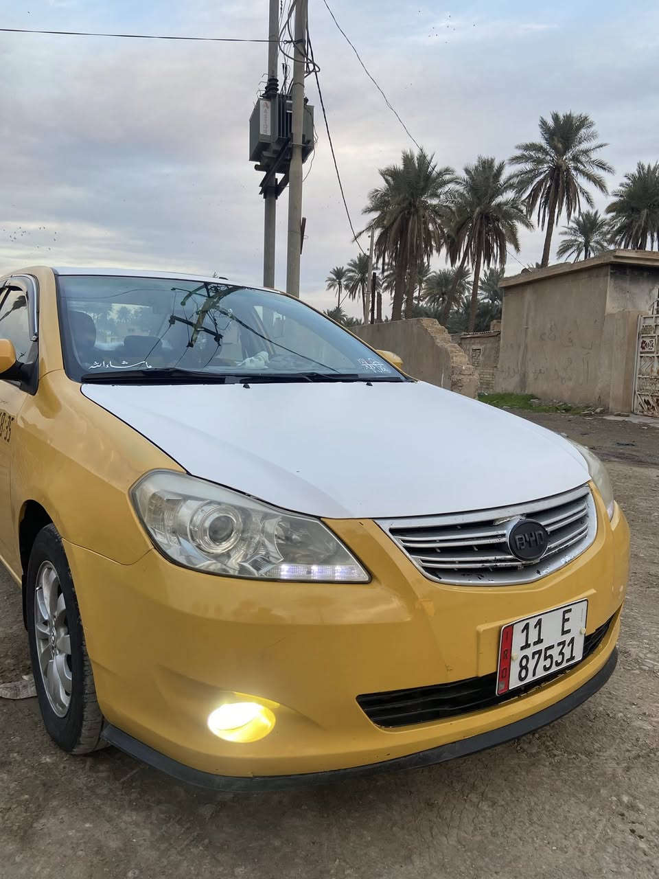 السلام عليكم للبيع بي واي دي موديل 2013 رقم بغداد انكليزي باسمي سنويه 2026 هزه جديده بدون نقص كير اوتو محرك كفاله تايرات نضاف بيها ضربه بسيطه بالباب سايق صدر امامي خلفي نضيف تبريد تدفئه شغال باتري جديد السعر 60 وبيها مجال حك جيتك
مكاني ديالى
0771 986 8655
