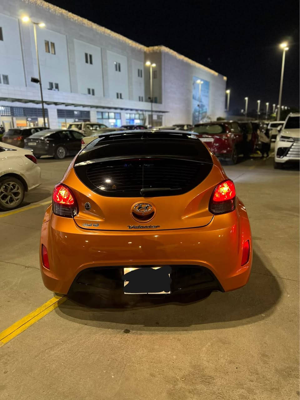 Hyundai veloster 2016
رقم اربيل…….                لون مشمشي
محرك مرغوب: 1.6 دوش بدون توربو      
مواصفات فول فول للاخير.    ستيرن شفت 
كير اوتوماتيك و سبورت و عادي           ماشي:62 الف 
السيارة فقط واحد جاملغ صبغ        . محرك و كير مامفتوح بشرط       تحويل شرط فوري
سعر : 103 مجال.            مكان السيارة اربيل زانكو
رجاءً للاستفسار  خابر ***********] واتساب كورك فايبر أربيل, العراق
