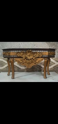 ميز انتيكه طول 90 وعرض 40 السعر 50 بغداد الغزاليه 07730404010