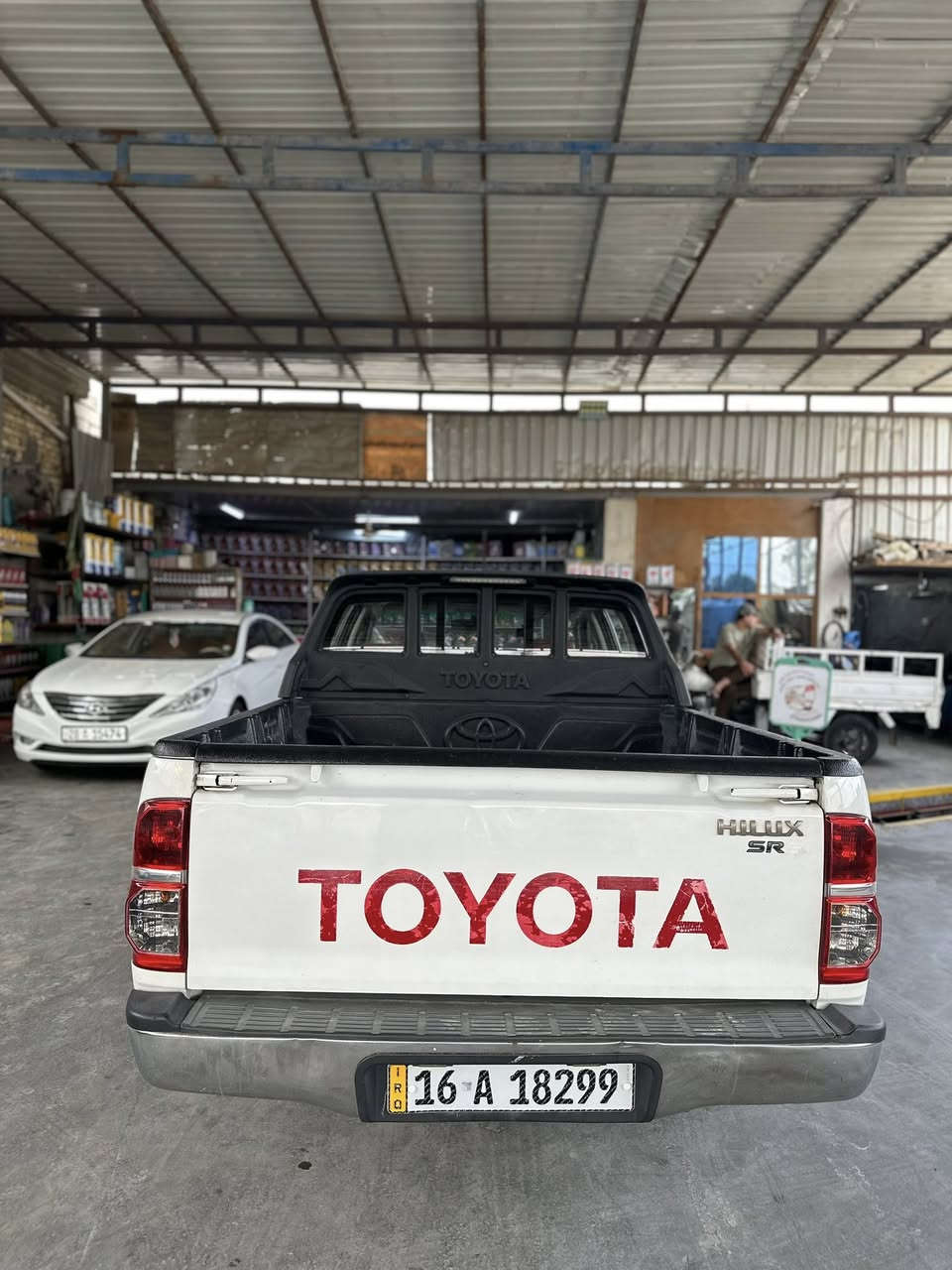 السلام عليكم ورحمة الله وبركاته
هايلوكس ٢٠١٥ اوتوماتيك 

السونار موجود ضمن الصور

السياره بأسمي السنويه لـ ٢٠٣٠ 

متواجد على الفيس

***********
السعر ٢٢٠ وبي مجال
