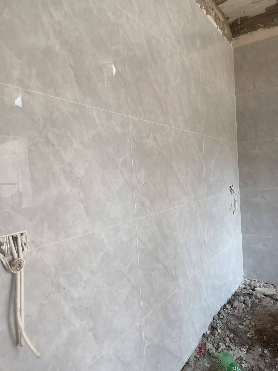 لو بورسلين وسيراميك وارضيه متفرغ الوح اب٨المتر  ‏‪***********‬‏
