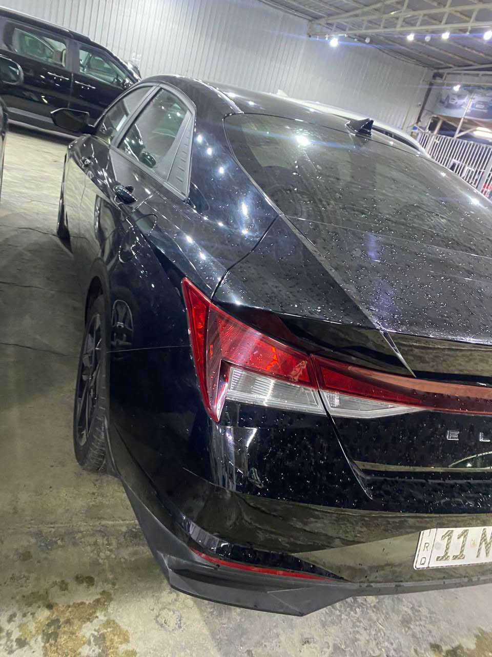 السلام عليكم للبيع هونداي النترا وارد أمريكي موديل ٢٠٢٣ رقم بغداد باسمي ماشية ١٥ ألف ميل مكينة ٢٠٠٠ دوش السيارة فول عدا الفتحة حادث جاملغ وبنيد صفحة اليمنى ومباوك باب صدر وياهن توحيد لون بصمة شاشة ديجتال رادارات هندر بصمة السعر ١٥٥ وبي مجال 
مكان سيارة بياع 
*********** بغداد, العراق
