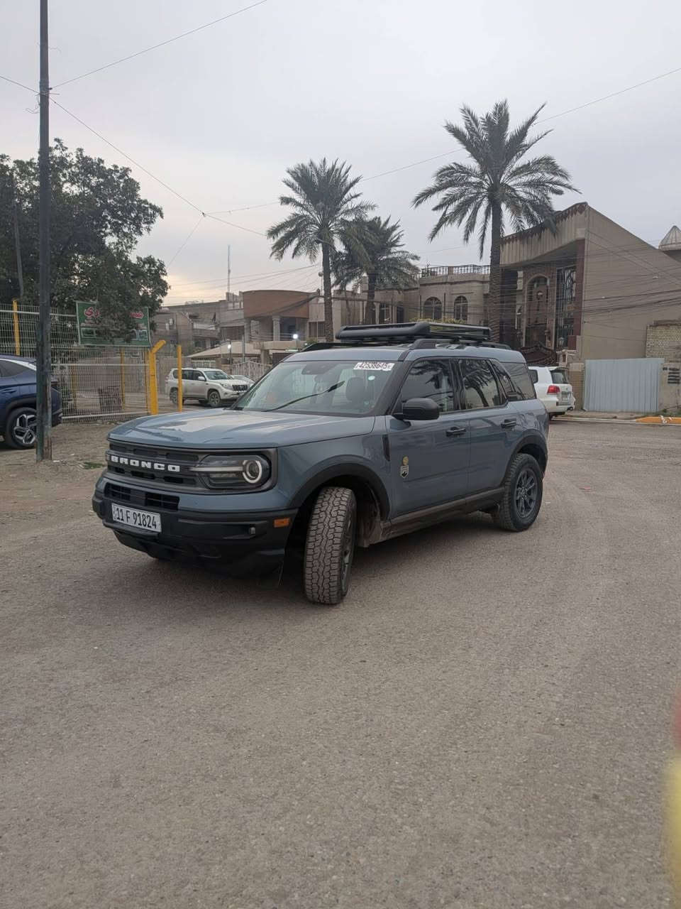السلام عليكم ورحمة الله وبركاته
سياره فورد برونكو سبورت موديل 2024 رقم بغداد  سنويه بسمي ماشيه 7000 كم.  فيئه بك بن  السياره 5 انظمه للقياده  تخم تاير جبلي اصلي سيبايه أوف رورد بيها عداد دجتل عل دشبول محرك 1500تيربو كير اوتوماتيك 4 جام كهرباء لايت لد بكلايت لد سبير منازل لون مميز كير محرك صدر كفاله عامه السياره كلها كفاله عامه عدا الصندوق الخلفي وشويه من الجاملغ الأيسر السياره بحاله الوكاله السعر 19000 دولارعلما أن السياره بدون ايرباك كله سليم وصور الحادث موجوده مع الصور  والسعر بي مجال بسيط ولتقارن السياره بغير سياره مهجومه مكان السياره بغداد الاتصال ***********
