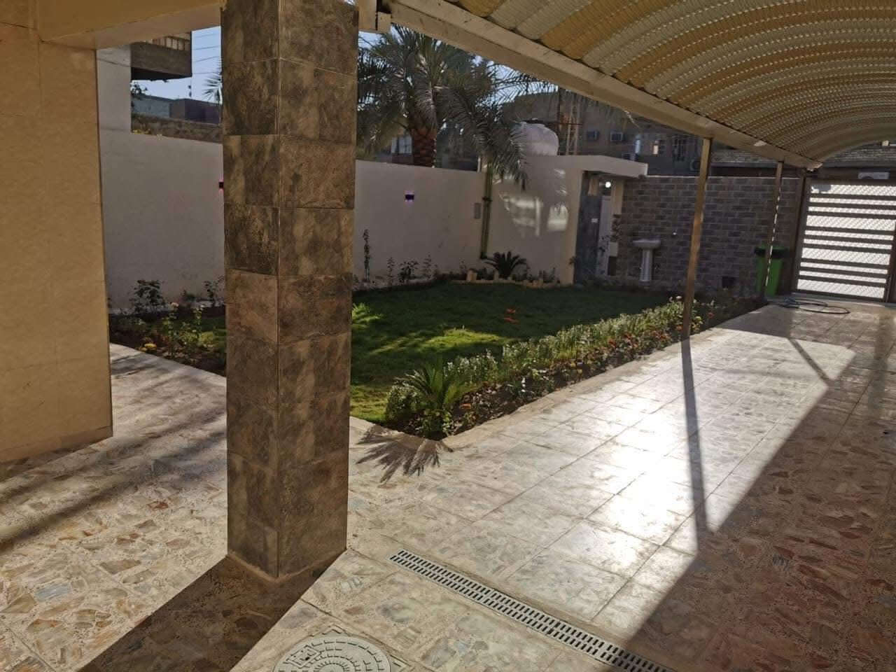 دار للبيع315 الشعب￼ العقاري الاولى قرب متوسطة المروج الخضراء  ￼￼￼￼￼-شارع عريض 20 متر ورصيف عريض 8 متر.موقع متميز ‏ منطقه هادئه وراقيه   جاهز للسكن-‏/ (تسليم 🔑) طابو صرف بناء  درجة اولى مع خدمات راقية: 
واجهة 9 متر (مدخلين)
نزال 35متر
✅الطابق  1️⃣  / كراج ‏كبير حديقة￼ واستقبال وحولي مطبخ حار ‏وبارد وخدمات (خارجية وداخلية) ومنور غرف نومه عدد4 وخدمات وبلكونه كبيرة وسطحين
(تتوفر لديناء عروض أخرى مناسبه)
للاستفسار زيارة مكتبنا الكائن بغداد-الشعب - حي التجار-_ مجاور اعدادية بلقيس‏ للبنات‏- ‏ ‌‏
(#مكتب_السوداني_للوساطة_العقارية)   
ومراسلة الصفحة على الخاص 
او الاتصال على الارقام التالية
 - [ ] *********** يوسف السوداني
متواجد ماسنجر واتساب
