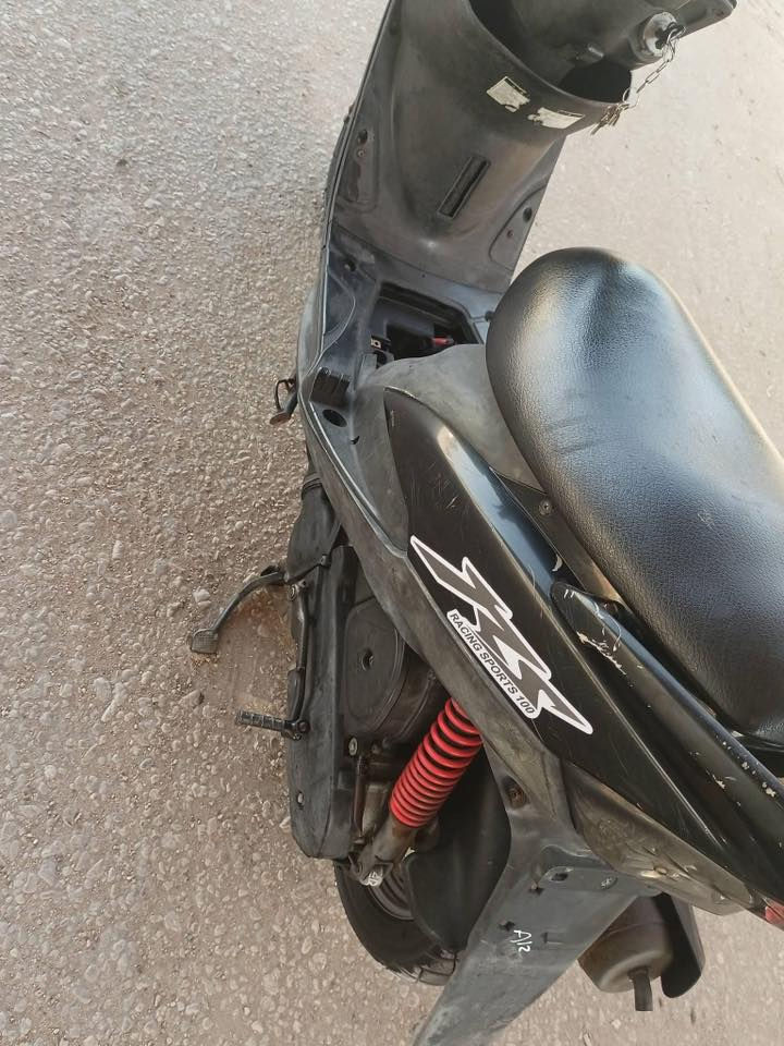 السلام عليكم للبيع ماكس عدله دراجه بلاديه من الطول لطول ختم واحد كله شغاله اشاير لايت بك لايت المحرك شرط بلادي ممفتوح نعومه فول دراجه شلعه ومعدل السعر ٦٠٠ رقمي ***********
