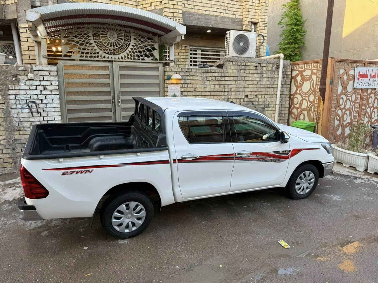 السلام عليكم هايلوكس فلاونزه موديل 25رقم بغداد شرط تحويل ثاني يوم ماشيه 40الف حقيقي سياره بعده عل وضع شركه ساز ابيع عل طخته من وره خفيفه باقي كفاله عامه كير عادي مكينه خير من الله سعره 218بيه مجال حك جيه ‭0781 997 0321‬ 
اعتذر عل مراوس غير متواجد عل فيس  مكلف بل نشر تبريد ثلاجه
