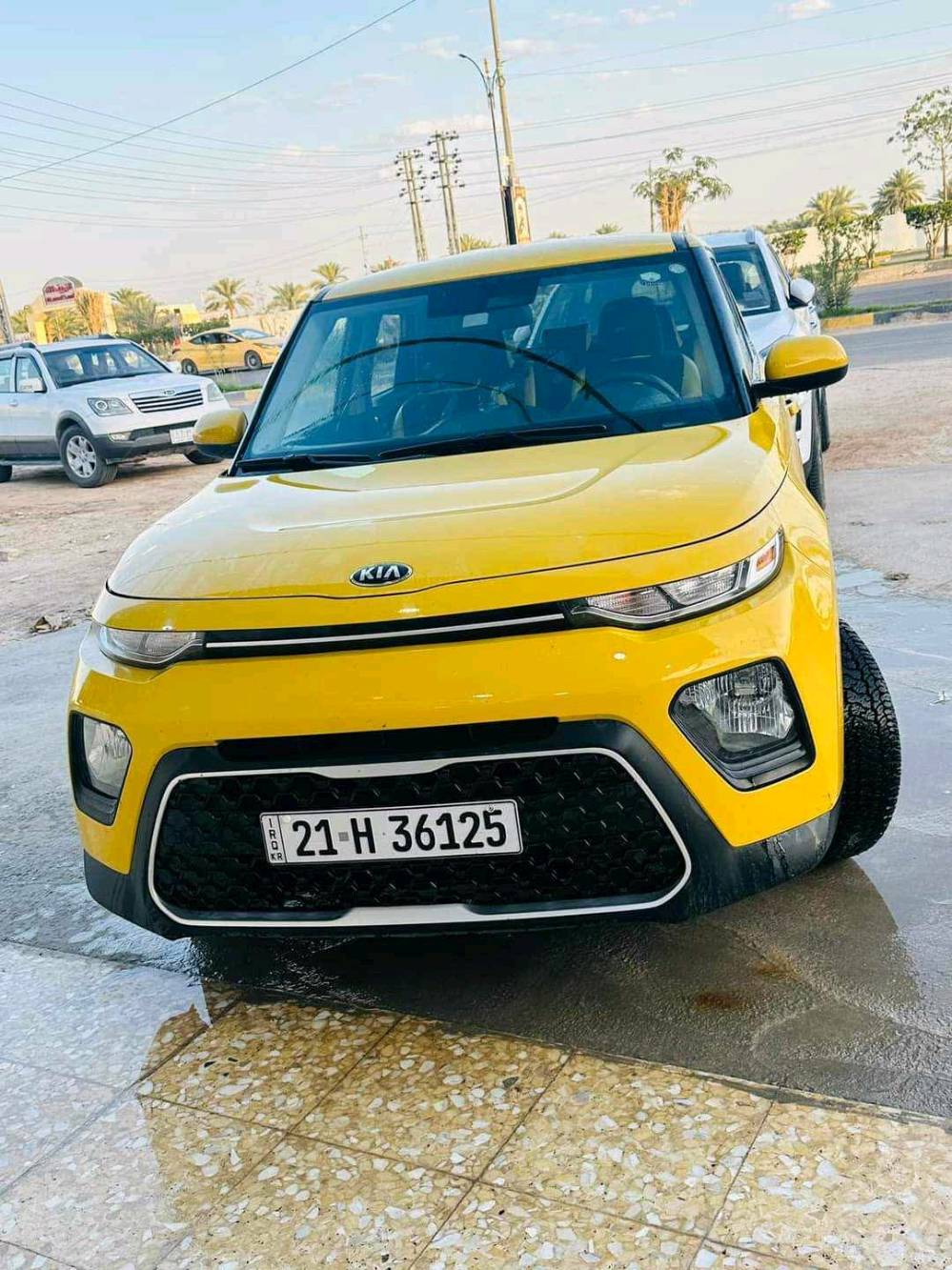 صول 2020 ليموني
محرك 2000 دوش
تبريد ثلج
ماشية 60 الف ميل
تحكم جهتين وكروز سرعه
شاشة وكاميرا 
درايف مود وايكو
تخم تاير وباتري جديد
بچم كبس حادث بابتين فقط
رقم سليمانية بسمي.سنوية ل 27 مكاني بغداد
***********