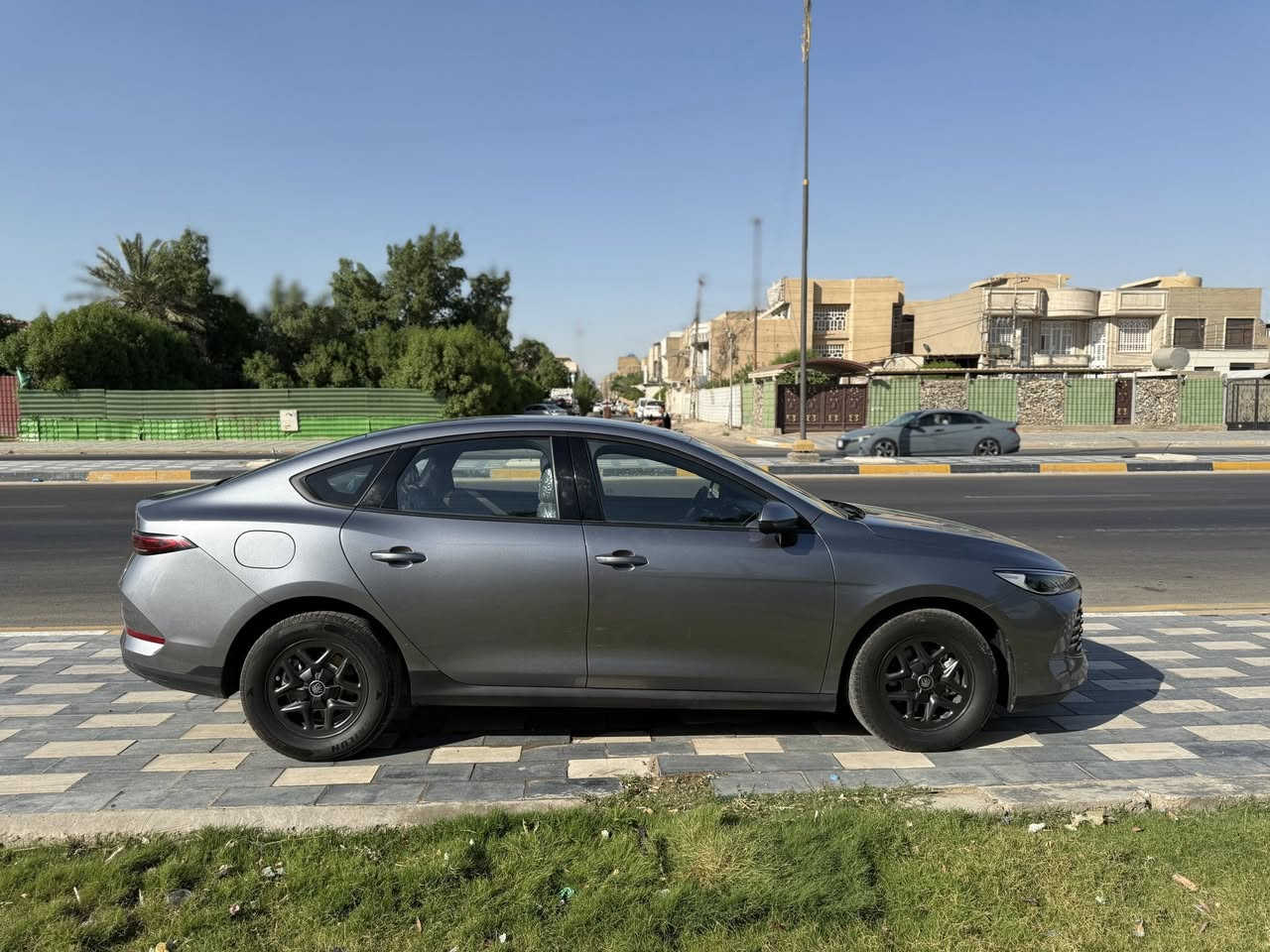 بي واي دي جن بلص موديل 2025
 كفاله عامه داخل زيتوني  فول مواصفات 
رقم بغداد ماشيه 7الف 
محرك كير واير بشرط مامفتوح 
سيارة حيل نظيفة كلشي على بلاد جديد 
سنوية هزة كلشي جديد مدفوع لـ
باسمي السنوية بشرط تحويل وغرامـة
سيارة مابيـها دينار مصرف كامل من كل نواحي
رقم صاحب سيارة ‭0771 092 8554‬
