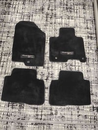 ارضيات توسان للبيع اصليات يرهمن موديل 22 +23 +24 +25 السعر ٥٠ لف وبيهن...