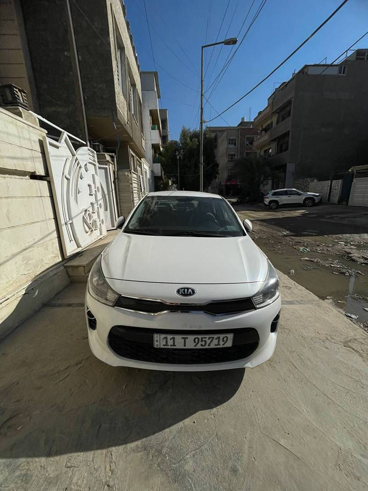كيا ريو 2019 خليجي ابيض ماشية 53000 بدون أي ضربه. مكانها بغداد الغدير ورقمها بغداد جاهزة للتحويل للاستفسار اتصل بصاحب السيارة *********** اني مكلف بالنشر لذلك اسف ما اجاوب على التعليقات. عندك واتساب واسأل السعر 120 ورقة وبيها مجال بغداد, العراق

