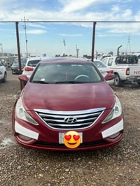 سوناتا امريكي موديل ٢٠١٣ حادثها فقط بنيد. ماشية ١٤٥ . سعرها مناسب جدا ...