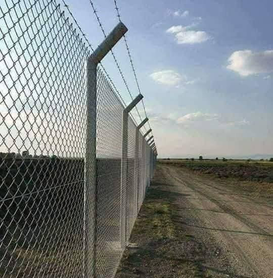 📣يعلن مكتب علي الحسيني لاسيجةB.R.C ***********
🥇عن استعدا لعمل ونصب اسيجة ال بي ار سي BRC وبمواد اصلية المنشأ 
🥇عمل ونصب الاعمدة الكهربائية 
🥇نعمل في جميع محافظات عراقنا الحبيب يوجد كادر فني متخصص بالعمل 🚛🚛
🥇اعمالنا مميزة نضمن لك الجودة في العمل والسرعة بالانجاز
موقع الشركة بابل 🥇
للطلب او الاستفسار قم بمراسلة صفحتنا من الزر اسفل هذا المنشور او على الارقام التالي 👇

***********
***********
