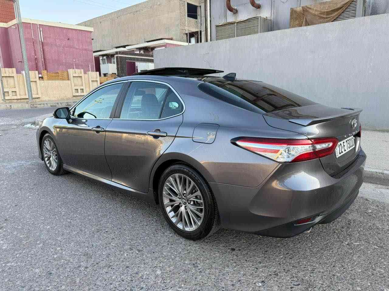 TOYOTA CAMRY 2020 XLE – 1/1
‎تۆیۆتا کامری ٢٠٢٠ (XLE) فوول مواسەفات ئەمریکی
٤ بستؤن
‎سەیارەیەکی زۆر جوان و پاکە، نموونەیەک لە هەیکەل و جوانی.

‎مواسەفات (XSE – Full Option):
‎• پانۆراما
‎• سیستەمی ڕاداری 360 پلە (پێش، پشت و تەنیشتەکان)
‎• ڕاداری خەتی جادە
‎• کوشن جلد
‎• کوشن سارد و  گەرم 
‎• 4 جۆر کوشن کارەبایی
‎•چوار ساڵنسای بیلادی
‎•مؤبايل چارج
• Auto Hold(ئۆتۆ هۆڵد)
‎•بەسمە
‎• برێکی بەسمە
‎•3 جۆر مۆدی لێخووڕین(ECO, SPORT, NORMAL)
‎• 3 جۆر گێڕ (ئۆتۆماتیک، عادی، گێڕ لە سووکان)
‎• شاشەی گەورە
‎• کامێرا و حاسە
‎• تەحدید سورعە
‎• تەحەکوماتی سەر سووکان
‎• چوار دەرگا بەسمە
‎• لایتی پێشەوە LED، عەدەسە، زینۆن، بلاجیکتۆر
‎• لایتی پشتەوە LED 
‎• زۆر مواسەفاتی تر

‎• کامل سێرڤس کراوە
‎• 4 تایەی تازەی لە ژێرە
‎• پێشی کەپسە و ئێرباگ نەتەقیوە
‎• کامل بیلادیە

‎گێڕ و مەکینە نەکراوەتەوە بە شەرت
‎گێڕ و مەکینە و تەبرید و کارەبایات بە شەرت

‎ڕەقەم و سەنەوی تازەیە
‎تحویل و غرامە بە شەرت
‎ 0750 461 8834 أربيل, العراق
