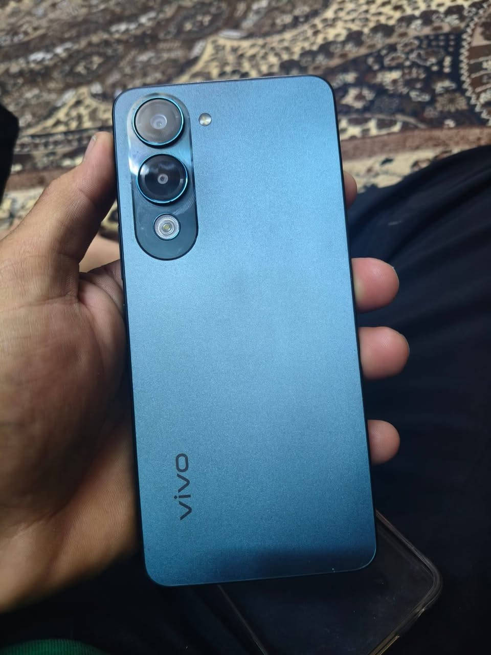 جهاز فيفو. ذاكره 128 نضيف بلكارتونه اخذته ب280. صار شهرين. بس متعلم عل ايفون. امراوس ب11 برو ماكس  بغداد مكاني مدينه صدر ***********
