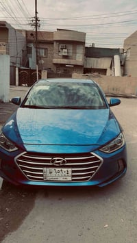 يوجد خط طالبات الى جامعة الفراهيدي الخط للطالبات والسياره النترا للمعل...