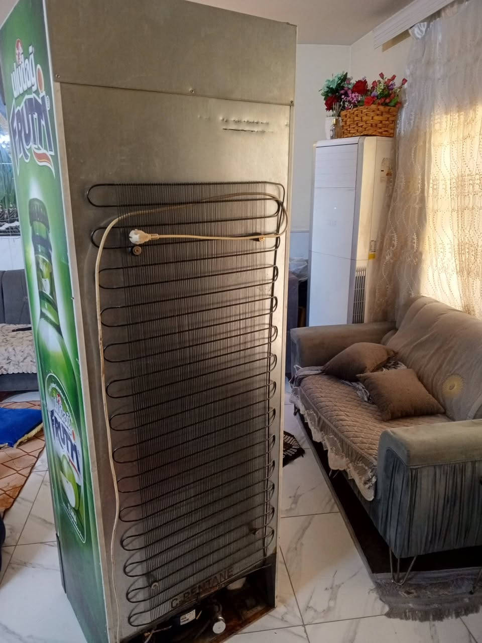 براد نضيف مال بيت شغال على فحص سعرة 300 الف مكانة البلديات حي التراث ‏‪***********
