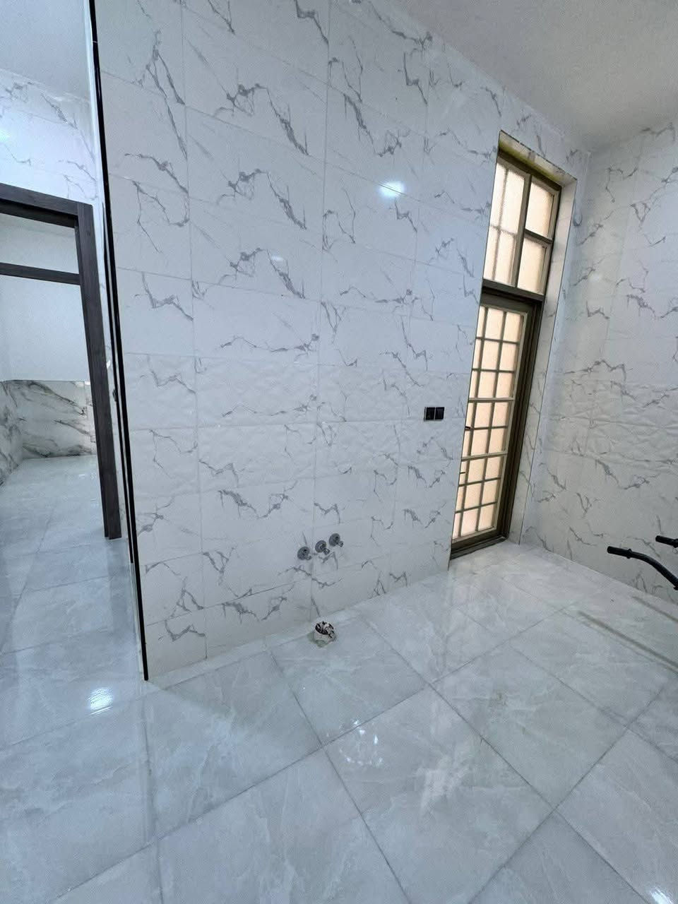 اللهم صلي على محمد وآل محمد
بيوت ثنين كل بيت 100مترطابق واحد اللبيع في كربلاء. مساحه 100 متر طابق واحد واجها 5 ونزال 20 حي العسكري قطاع 16 قرب مركز حي العسكري الموقع📍 خلف الشارع التجاري جنس العقار طابو صرف البيت بناء حديث طابوك جمهوري شغل درج اولئ فول باشراف هندسي 🏡
الاستفسار اتصال واتساب *********** *********** ***********
