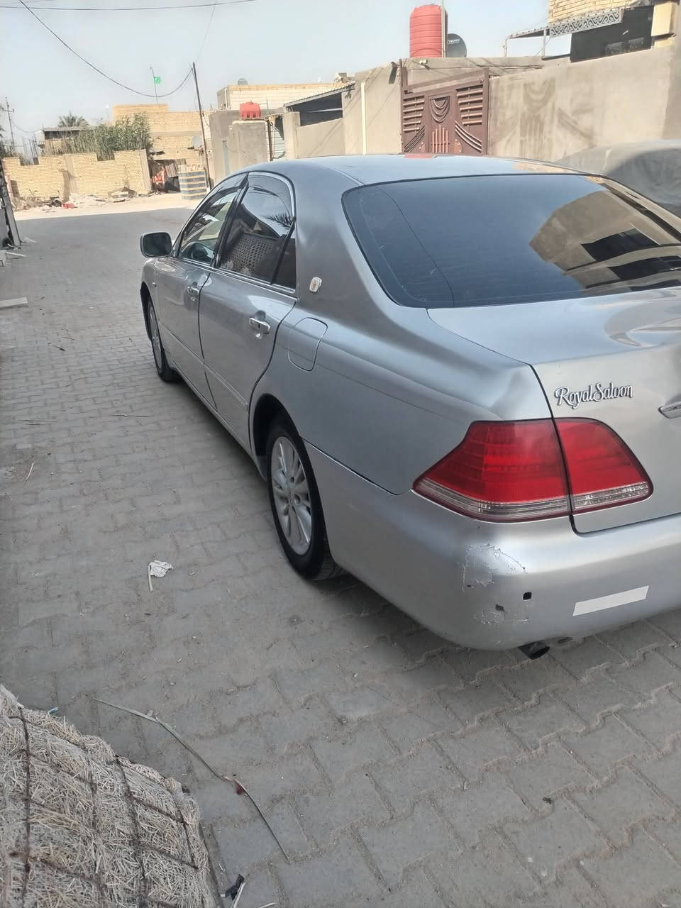 شاهينة للبيع. فقط  مديل ٢٠٠٥ دكمتين  كصة. جنطة
رقم بغداد ألماني وسنوية مَطابق للشاصي  السعر ٣٠ قفلها  ماطور الستيرن عاطل وماطور الفان بس صوت.
الشراي. يتصل ويدلل. *********** مكاني سماوة
