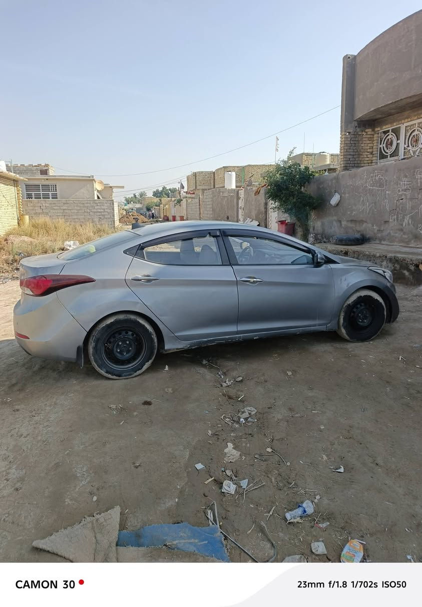 سلام عليكم النترا وارد خليجي للبيع بيه اربع قطع صبغ بدون دواخل محرك ١٦٠ كله شغاله مانقصه برغي تبريد ثلج سعر ٩٨مجال قليل كوت حي جهاد ***********
