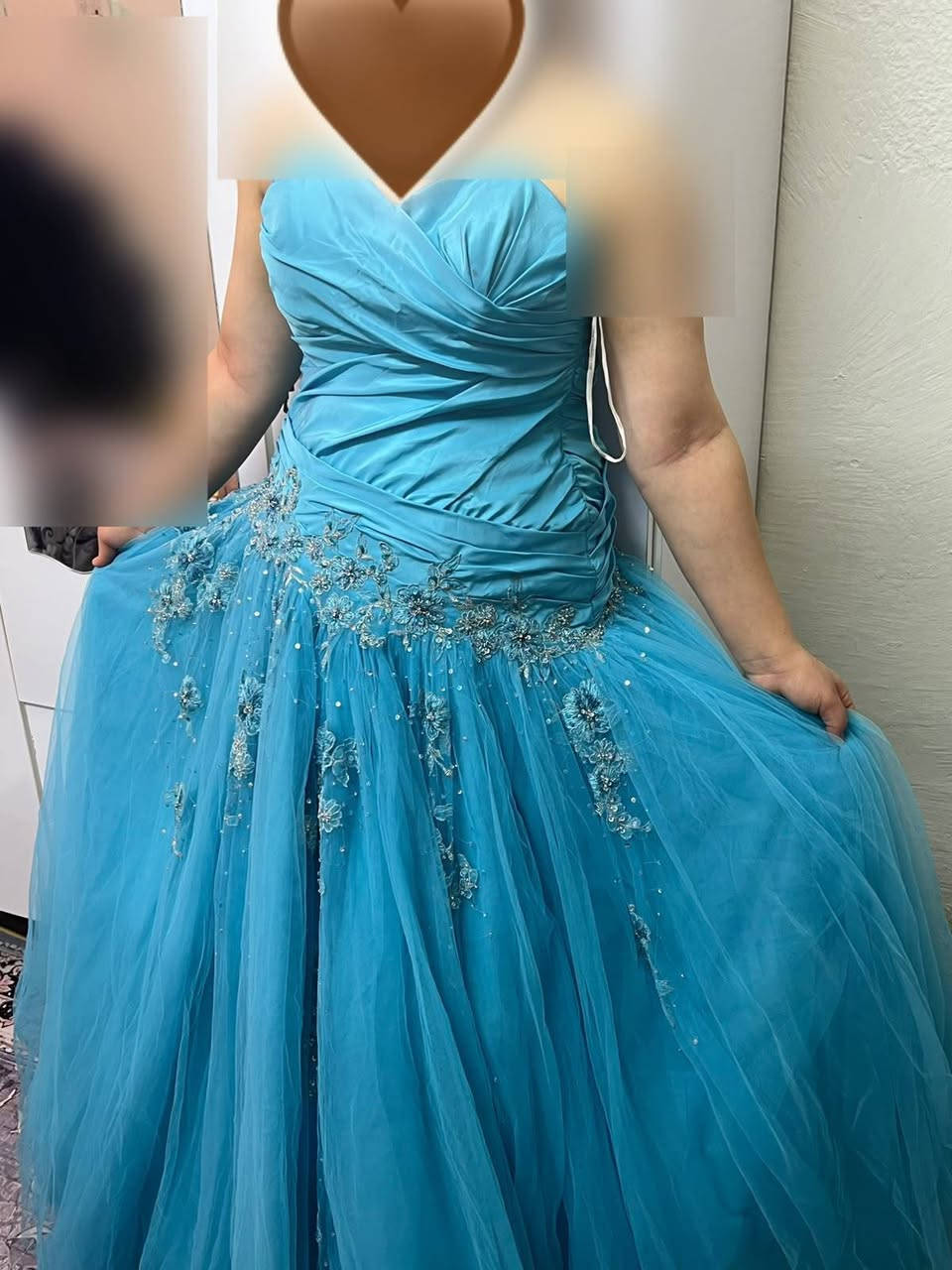 فستان البيع جديد ملبوس مره واحده  السعر خاص


**إذا كنت صاحب هذا الإعلان وتريد حذفه لأي سبب، رجاءا أرسل رسالة إلى الدعم الفني**