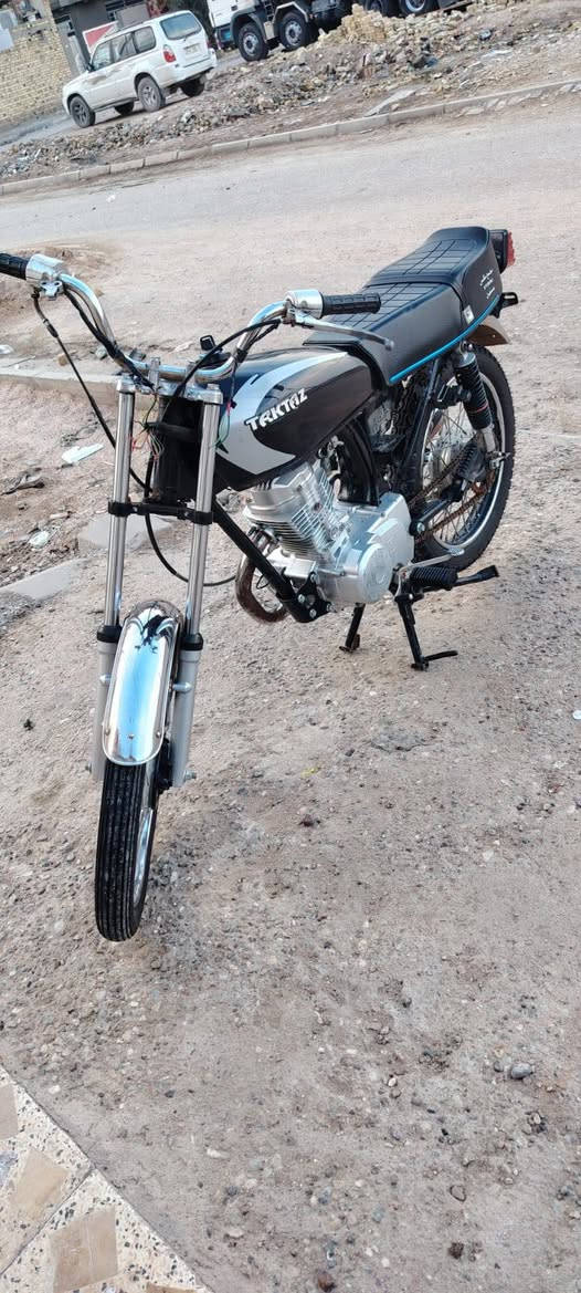 دراجه للبيع بدون وراق نضيفه ***********
