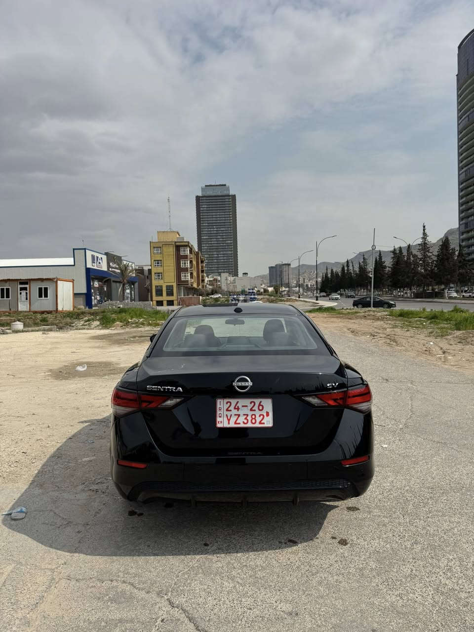 نيسان سنترا 
 Xtronic Cvt 2.0
موديل 2024
بدون صبغ تعديل PDR فقط 
بجم شواصي دواخل بشرط 
صورة قبل التعديل بين الصور

مواصفات SV
بصمه 
شاشه 
كاميره 
رادار امامي 
رادار خلفي 
مرايا رادار 
 تحكمات ستيرن  
مسار طريق 
تحديد سرعه 
حساس خلفي  
سعر 139 ورقه مجال عنوان دهوك
 هاتف واتس ابب
*********** كاتي تترقم اربيل دهوك سليمانيه
