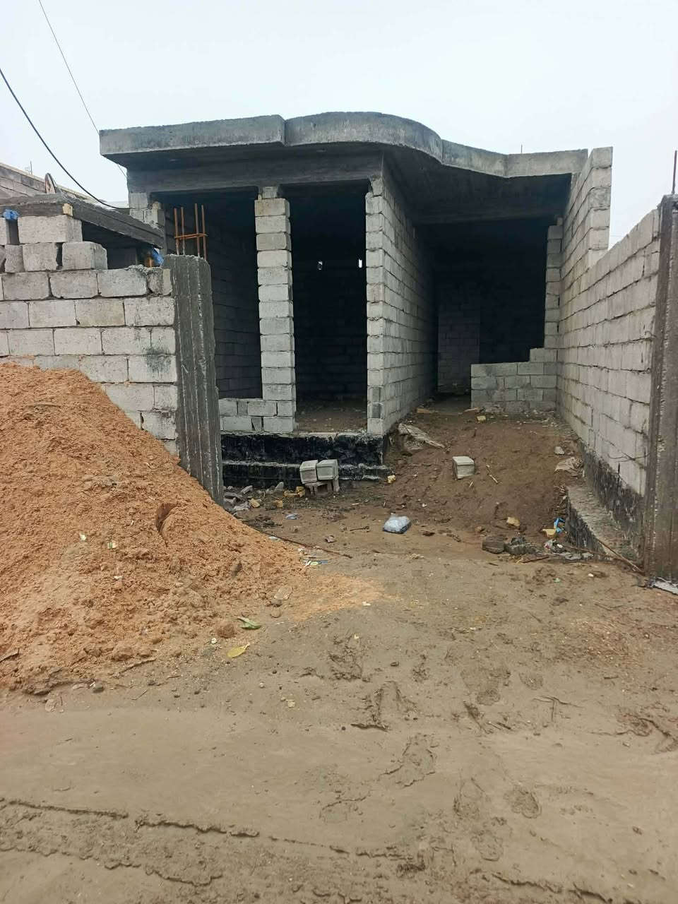 السلام عليكم
مشتمل هيكل بلوك  مسقف للبيع 
الموقع حي ذويب 
المساحه 120  
يحتوي على استقبال و مطبخ و صاله و غرفه 
للاستفسار ***********
