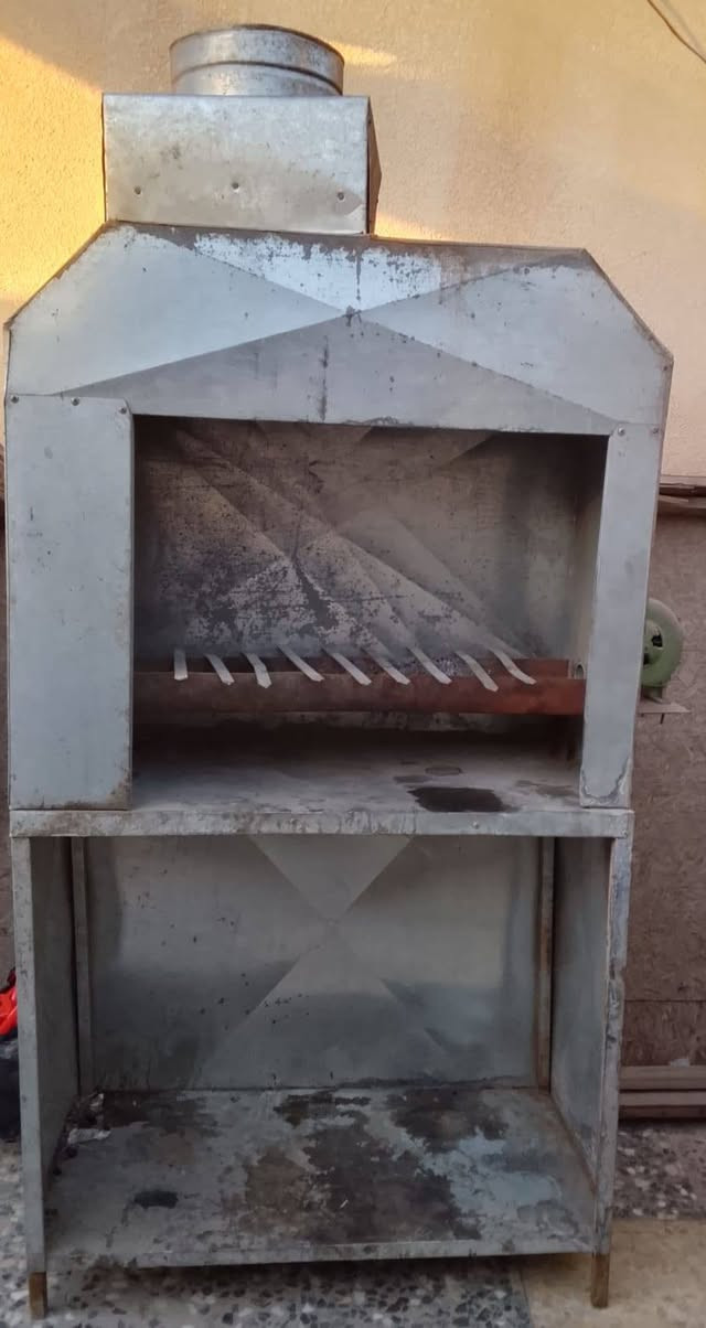 سبلت ٢طن نضيف البيع ومنقلة مال كباب 
ومايكروف


**إذا كنت صاحب هذا الإعلان وتريد حذفه لأي سبب، رجاءا أرسل رسالة إلى الدعم الفني**