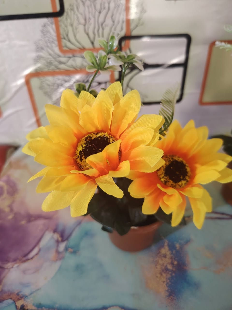 السلام عليكم
إليوم جبنالكم ورد الوان مميزة حلوه كلش متوفر بكميات هواي سعر الدرزن ٨٥٠٠ يعني تكدر تبيع عل الف القطعه توصيل داخل مسيب  مجاناََ اطلب يوصلك لباب محلك او بيتك للاحجز المراسله عله رقم ***********
