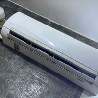 عندي توسوت طن واحد انفيرتر نظيف 350 الف  بغداد حي الجهاد  07888133315