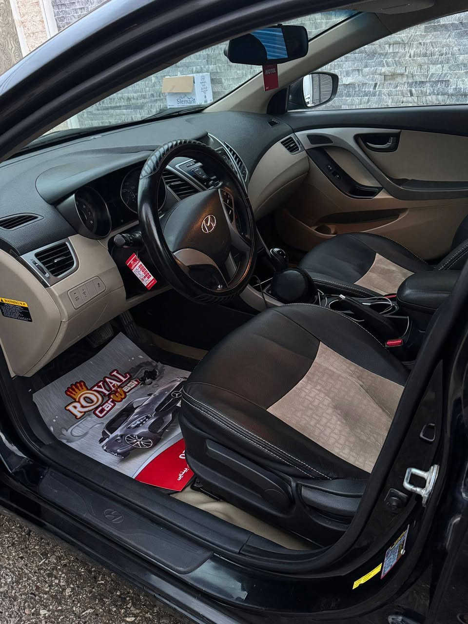 السلام عليكم النترا موديل 16 وارد امريكي كفالة من الصبغ مكينة كير حدادية تخم تاير تبريد كفالة بدون ايرباك ولا تبديل السيارة جديدة جدا هزة و سنوية جدد بأسمي السعر 114 الاتصال ***********
