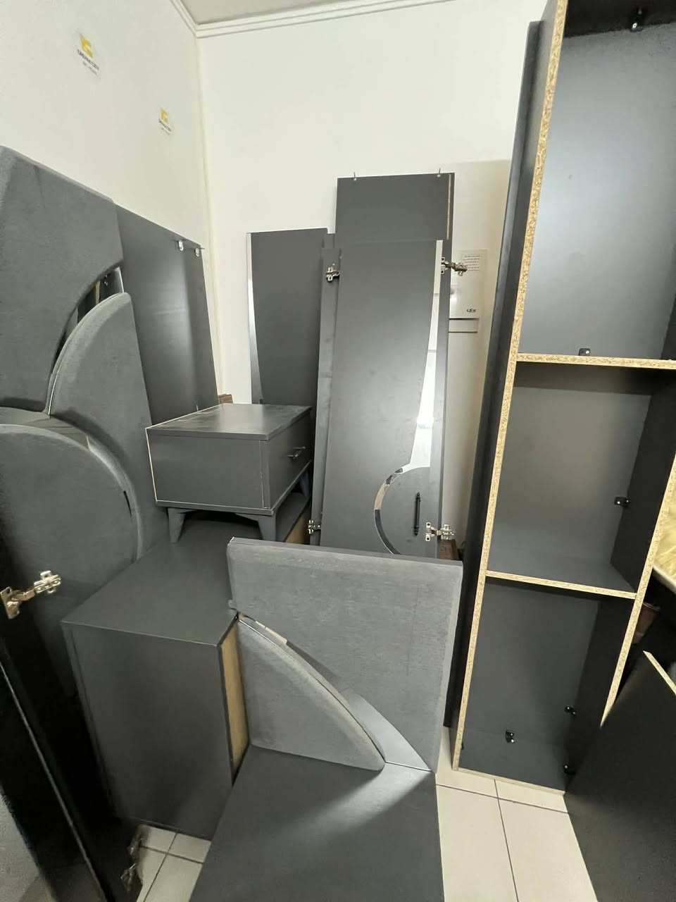 غرفة مستعمل شهر واحد ماخذها ب٧٠٠ عرضيها ب٥٠٠ مع دوشك بسماية


**إذا كنت صاحب هذا الإعلان وتريد حذفه لأي سبب، رجاءا أرسل رسالة إلى الدعم الفني**