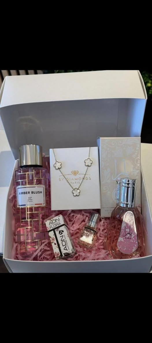 مرحبا
اذا تريدون هدايا نسائية و رجالية متوفر عندي 
دخلولي خاص و ادزلكم الصور لان ما ناشرة كلشي بالصفحة
و إذا تحبون اسويلكم بوكس حسب الطلب اخلي بي شغلات من اختياركم
و موجود طباعة صور على لوحات و كوب و هودي توصيل داخل العراق فقط


**إذا كنت صاحب هذا الإعلان وتريد حذفه لأي سبب، رجاءا أرسل رسالة إلى الدعم الفني**