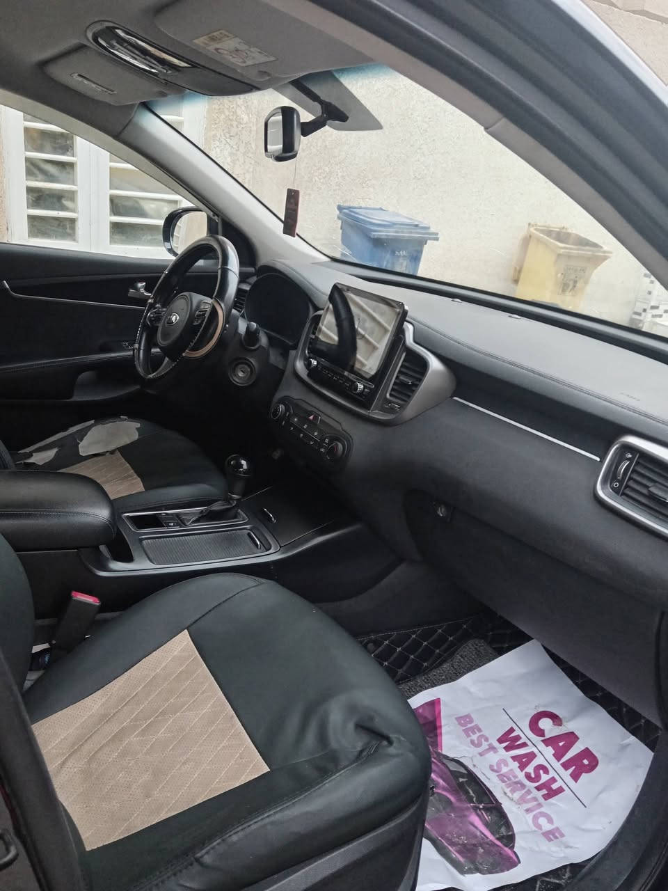 للبيع سورنتو خليجي٢٠١٥ شكل ٢٠ مكفوله كفاله عامه ماشيه ١٦٠/محرك٢٤٠٠ دوش ٧راكب السعر ١٨٥
للإستفسار ***********
