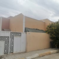 يوجد بيت للرهن في مجمع الزهراء السكني في الديوانيه مساحه 200 م الاستفس...