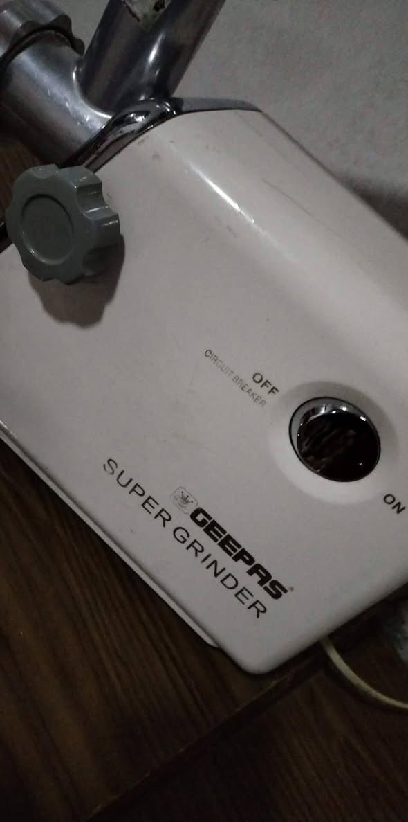 مثرامه لحم وخضروات وفلافل وعجبن كبه للبيع السعر ٤٠ الف
الشراي يجي خاص ادزله فيديو بالثرم مالته


**إذا كنت صاحب هذا الإعلان وتريد حذفه لأي سبب، رجاءا أرسل رسالة إلى الدعم الفني**