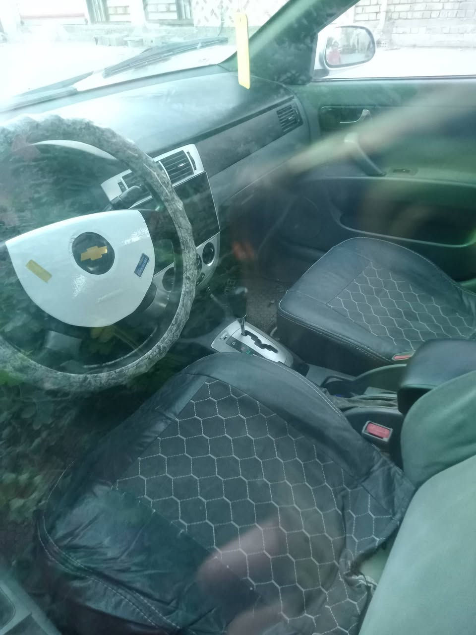 اوبترا موديل 2009 خليجي بغداد حي اور سعرها 60
***********
