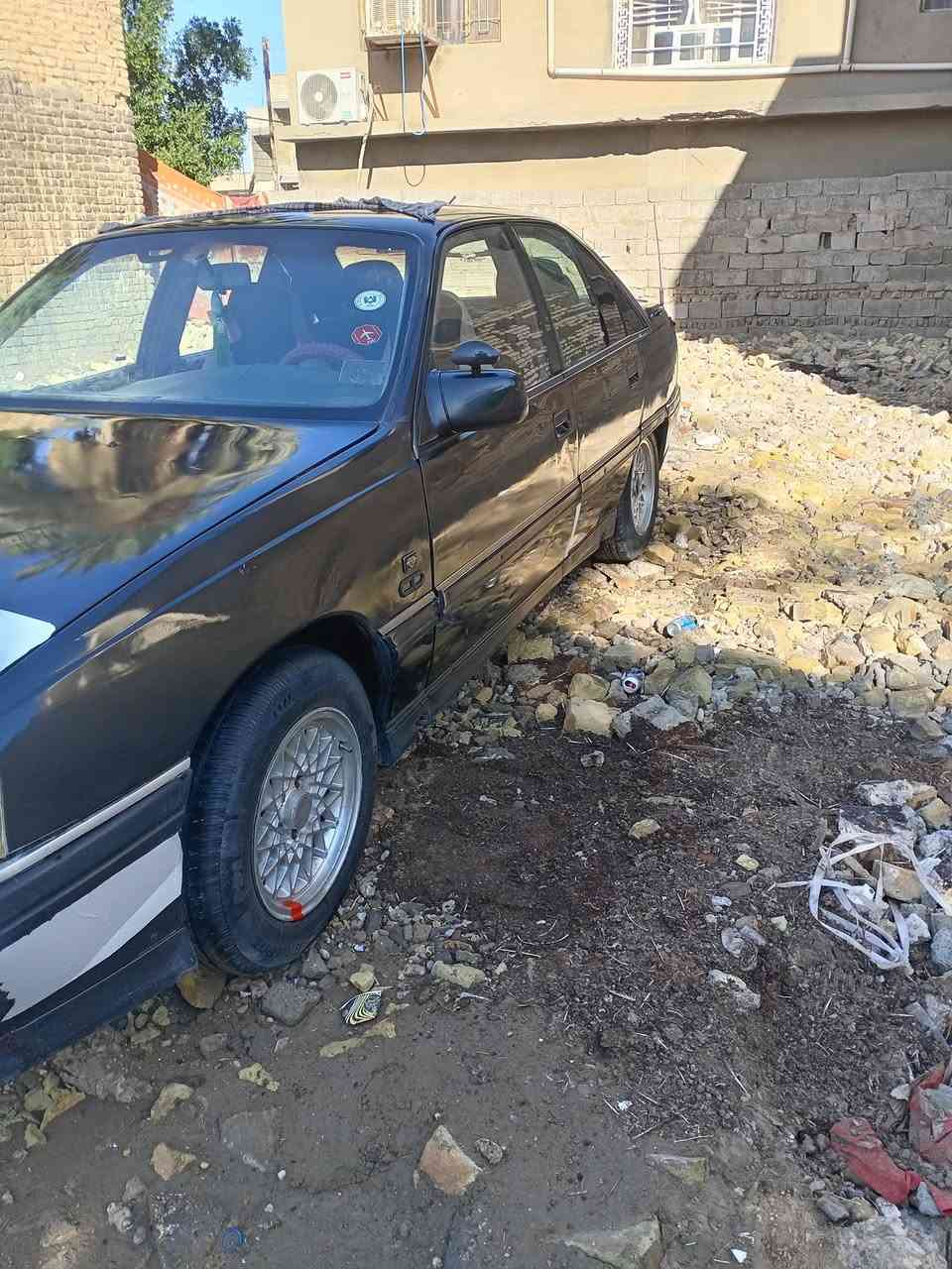 سلام عليكم
اوبل اوميكه للبيع

موديل 1992

السعر 33

سياره كير ومحرك بشرط

منضومه تبريد كامله نقص بس كمبريسر

تخم تاير

كهربائية كامله شغاله

مصبوغه عام جماليه مكفوله من الضربه ولخياسات

حداديه الصدر امامي خلفي 100/100

مكان السياره بغداد ابو غريب

صاحبه يريد تحويل

وما اقطع سعر بتلفون
*********** بيه وتساب
